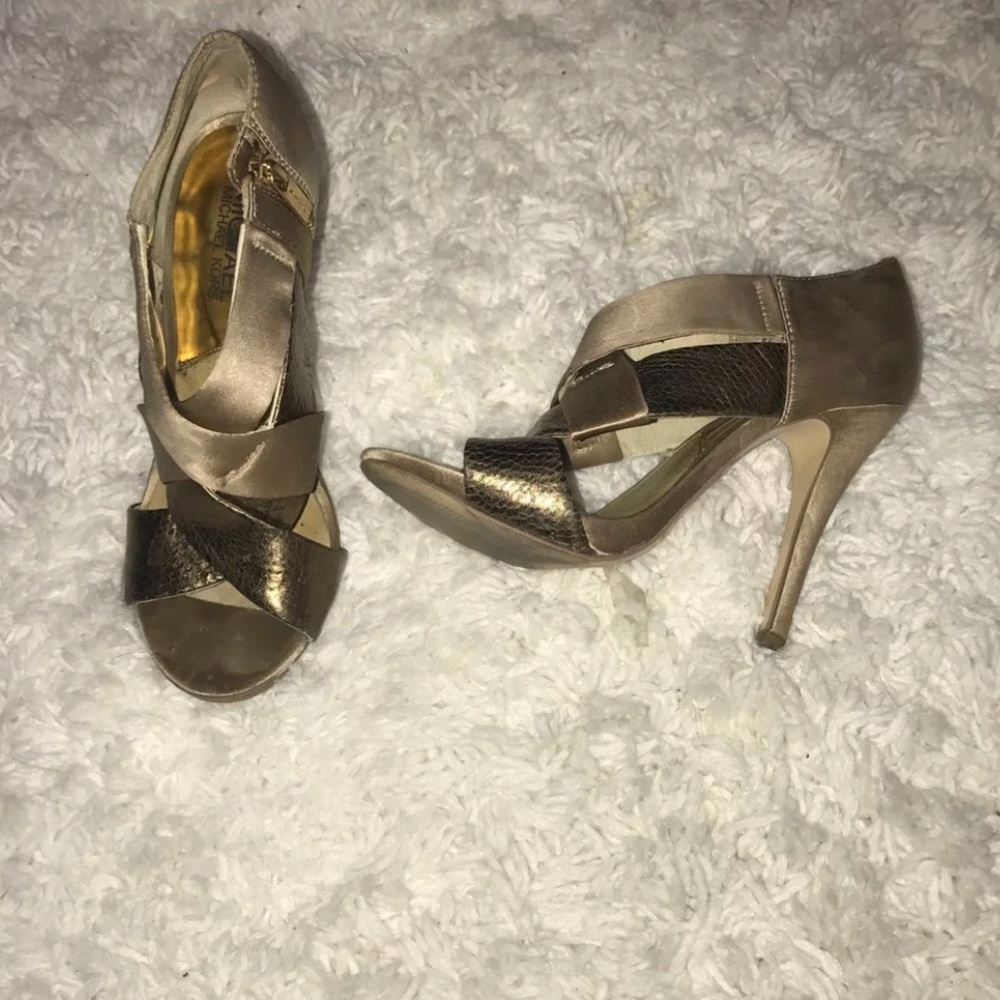 Michael kors heels 6.5